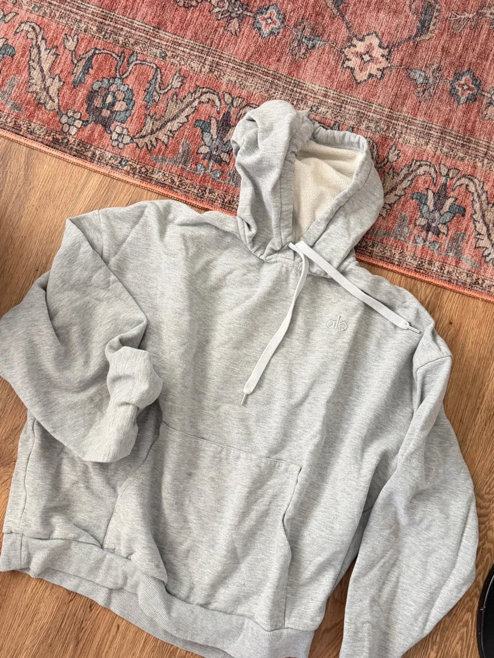 ALO Yoga women’s Heather Gray Fleece Hoodie